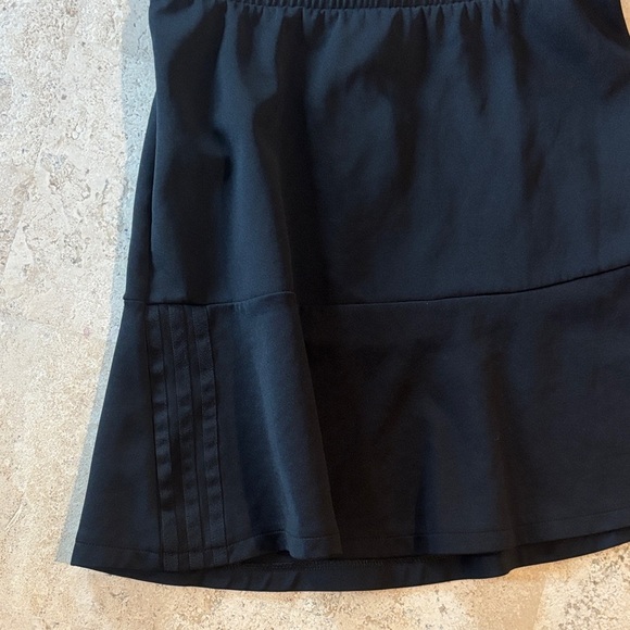 Adidas small Primegreen Black Skater Skirt - Picture 3 of 8